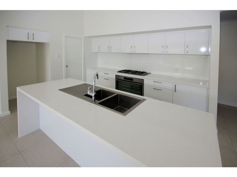 13 Cherry St, Sapphire Beach NSW 2450