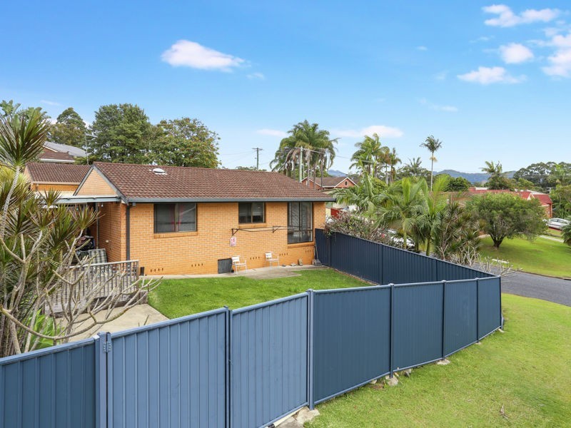 1/2 Nilpena Cl, Toormina NSW 2452