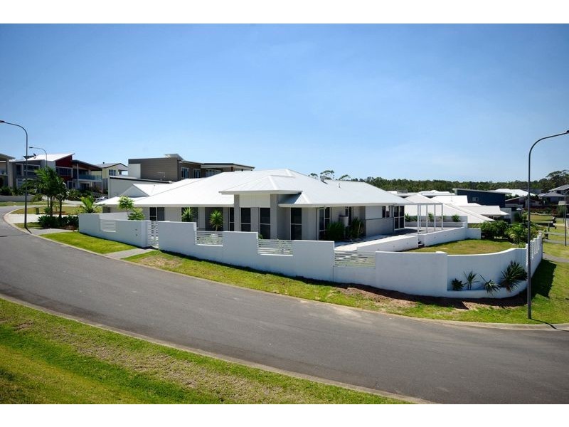 24 Island Road, Sapphire Beach NSW 2450