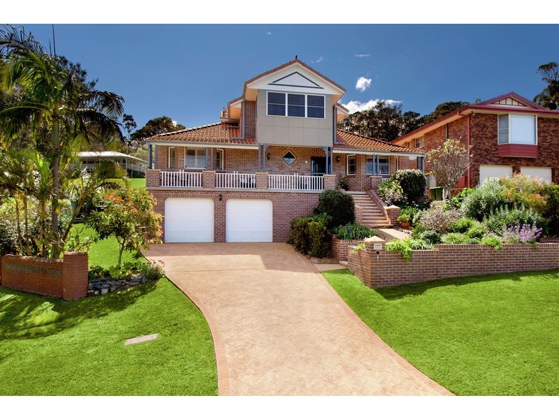 1 Diggers Headland Pl, Coffs Harbour NSW 2450