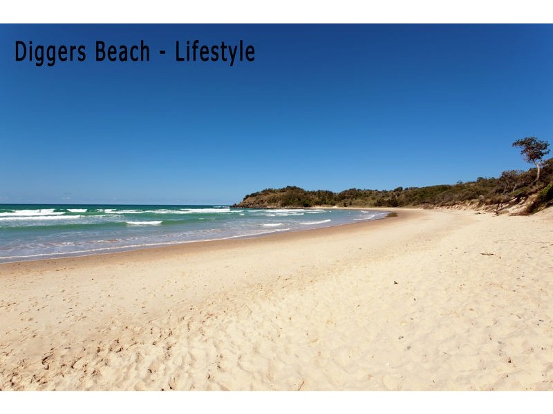 1 Diggers Headland Pl, Coffs Harbour NSW 2450