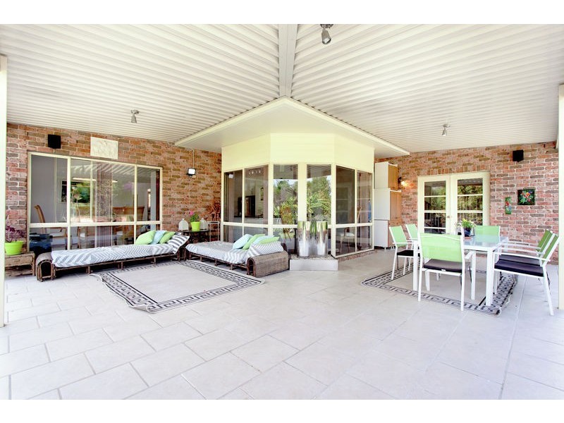 18 Bakker Dr, Bonville NSW 2441