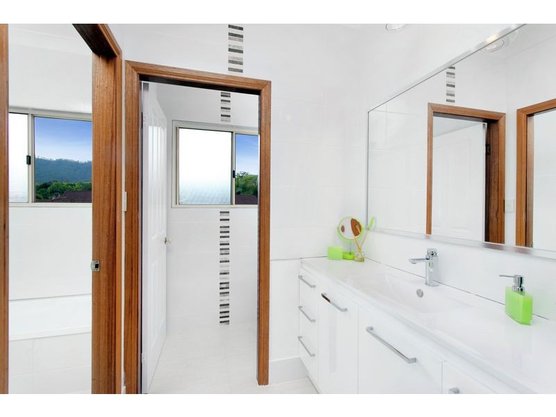 18 Bakker Dr, Bonville NSW 2441