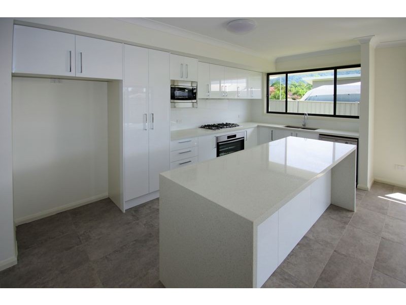 33 Loaders Lane, Coffs Harbour NSW 2450