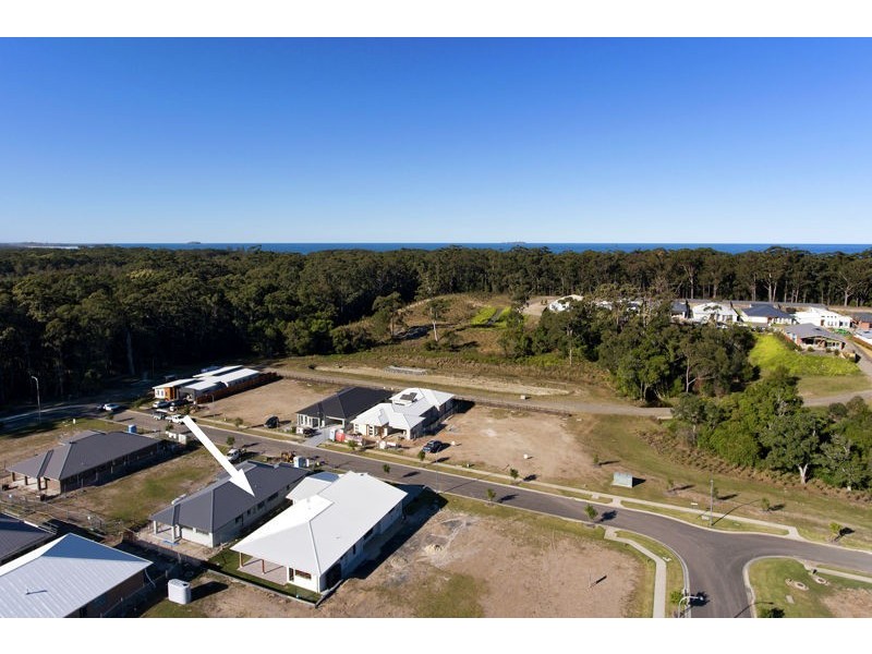 21 Red Gum Cir, Sapphire Beach NSW 2450