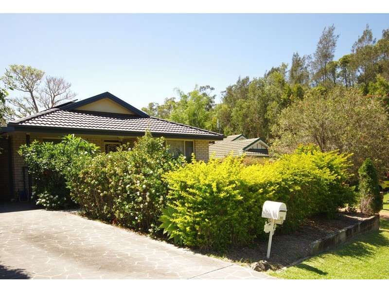 17 Soren Larsen Crescent, Boambee East NSW 2452