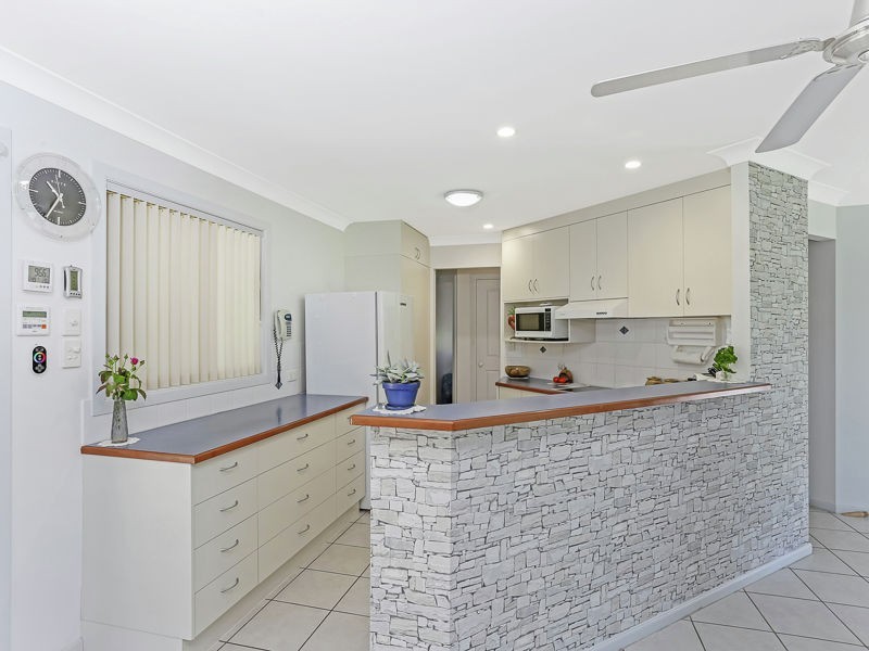 30 Azalea Ave, Coffs Harbour NSW 2450
