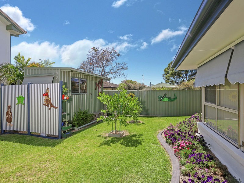30 Azalea Ave, Coffs Harbour NSW 2450