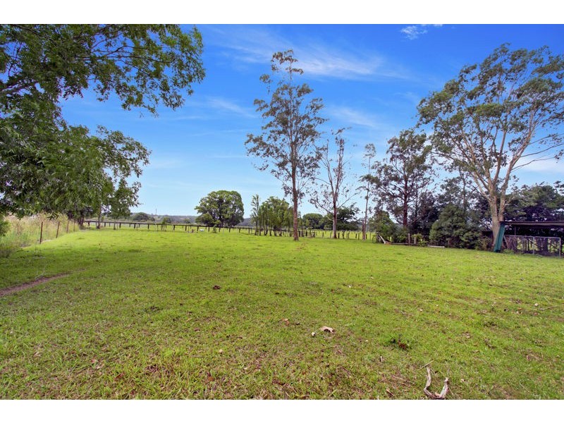 25 Walter St, Raleigh NSW 2454