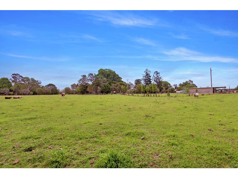 25 Walter St, Raleigh NSW 2454