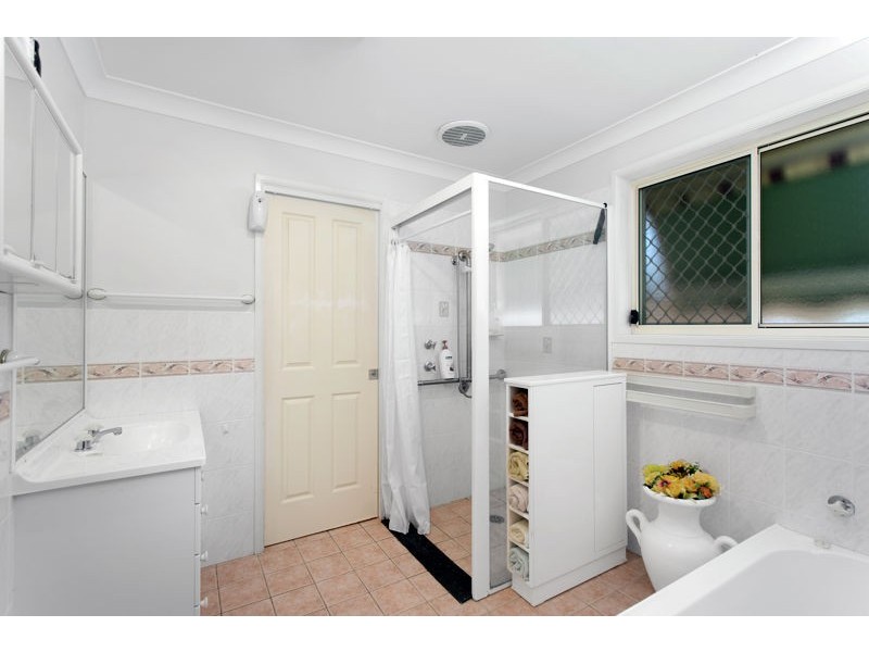 9 Misty Cl, Toormina NSW 2452