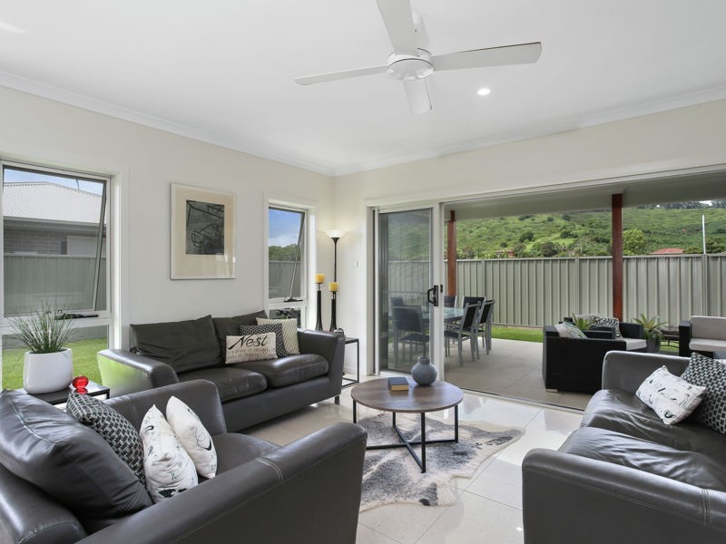 51 Loaders Lane, Coffs Harbour NSW 2450