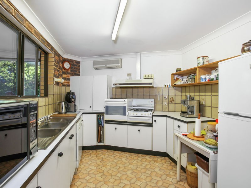 11 Yarad Pl, Boambee NSW 2450