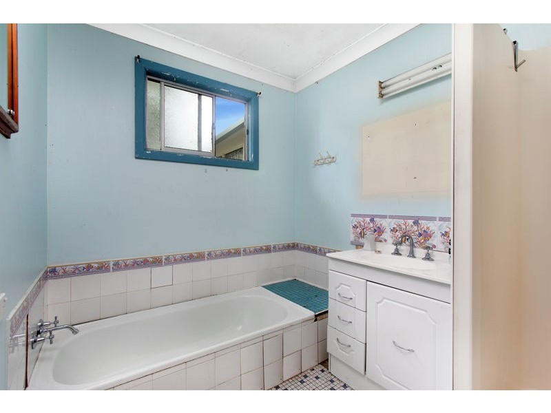 6 Lights Street, Emerald Beach NSW 2456