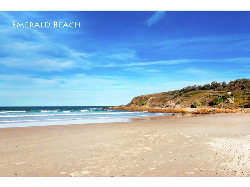 6 Lights Street, Emerald Beach NSW 2456