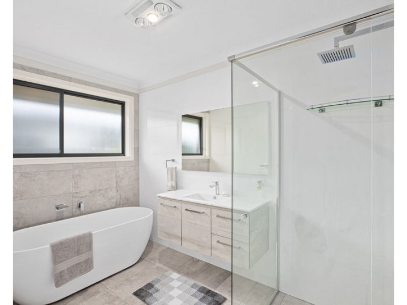 4 Bowerbird Close, Coffs Harbour NSW 2450