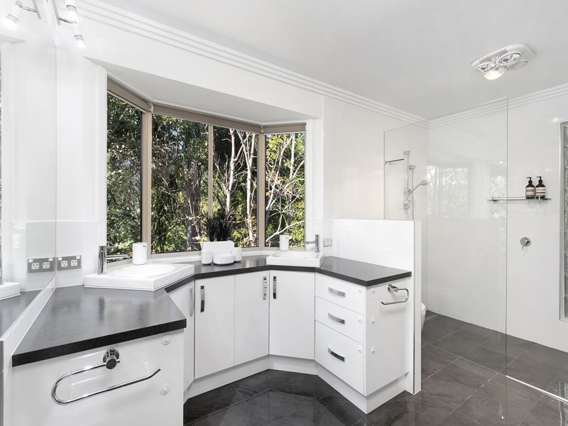 15 Bakker Dr, Bonville NSW 2441