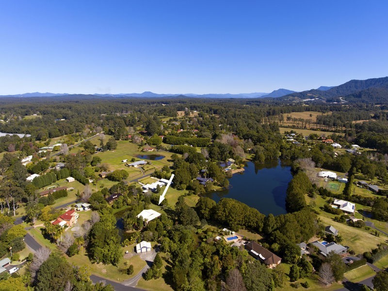 15 Bakker Dr, Bonville NSW 2441