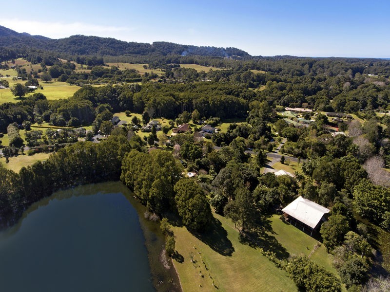 15 Bakker Dr, Bonville NSW 2441