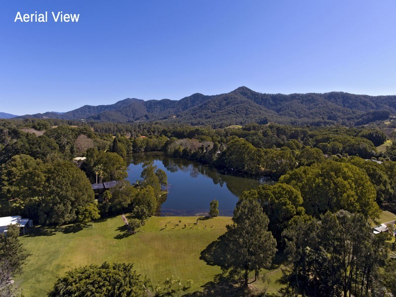 15 Bakker Dr, Bonville NSW 2441