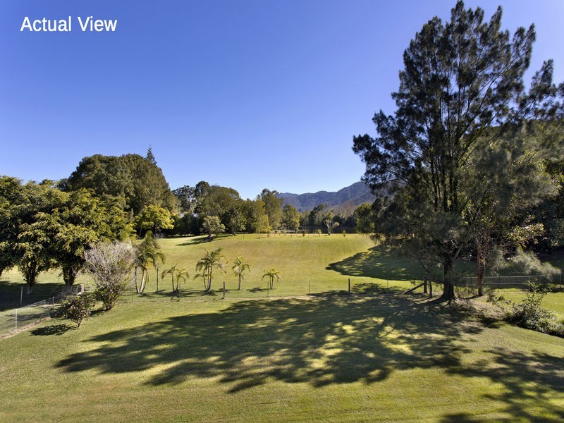 15 Bakker Dr, Bonville NSW 2441