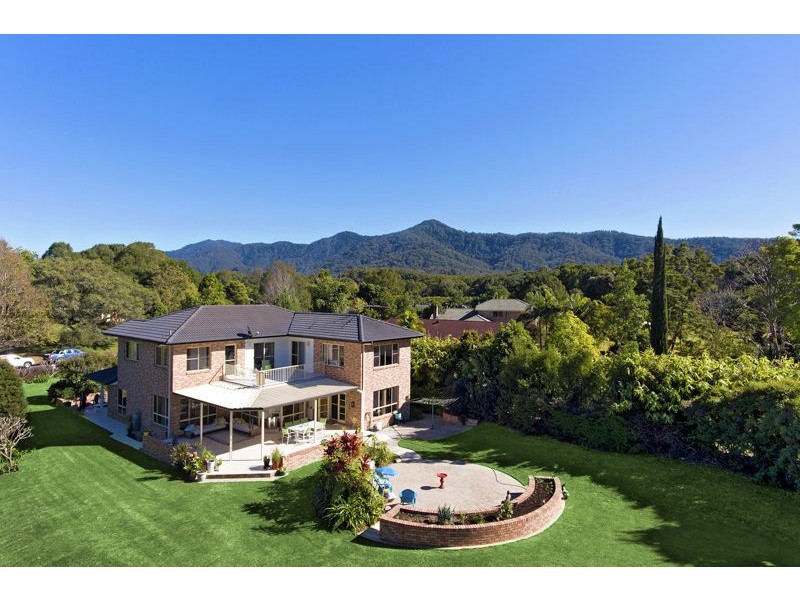 18 Bakker Dr, Bonville NSW 2441