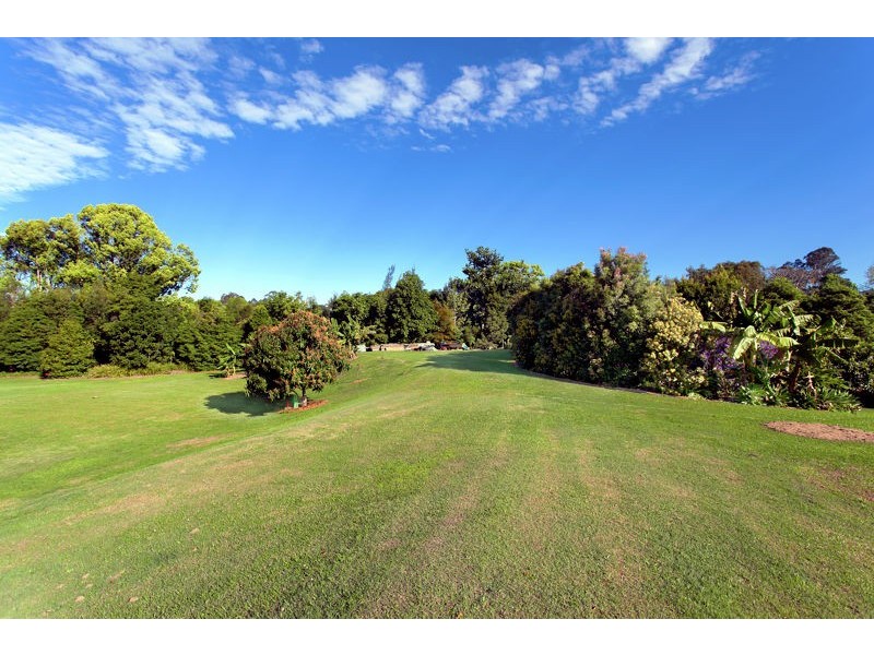 18 Bakker Dr, Bonville NSW 2441