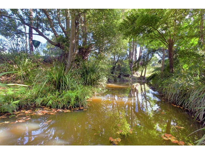 18 Bakker Dr, Bonville NSW 2441