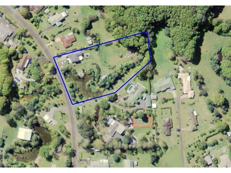 18 Bakker Dr, Bonville NSW 2441