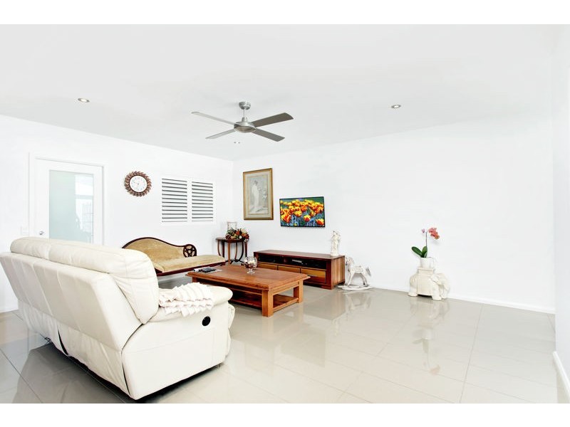 19 Green Bluff Rd, Sapphire Beach NSW 2450