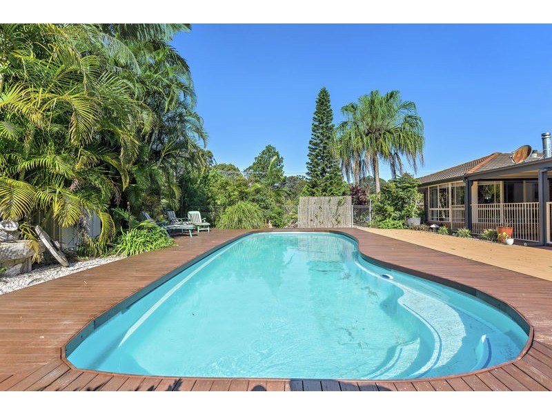 17 Fig Close, Bonville NSW 2441