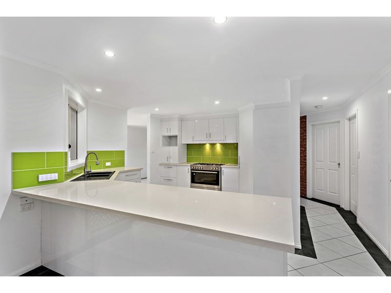 17 Fig Close, Bonville NSW 2441