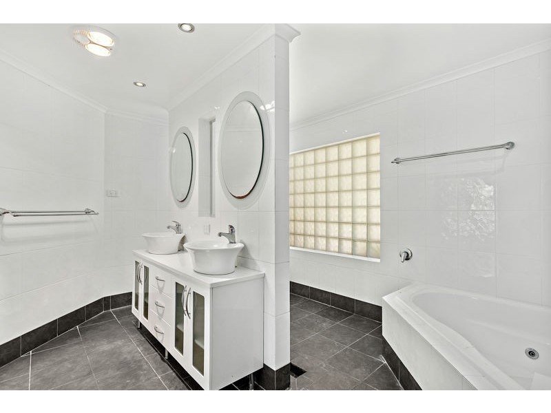 17 Fig Close, Bonville NSW 2441