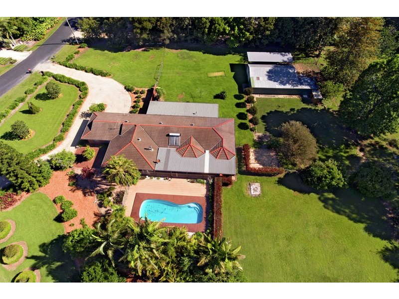 17 Fig Close, Bonville NSW 2441