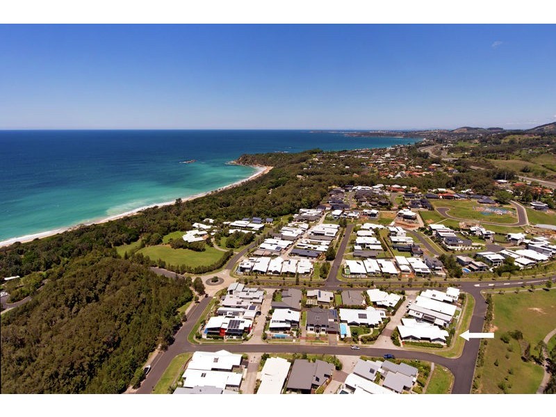 2 Paperbark St, Sapphire Beach NSW 2450