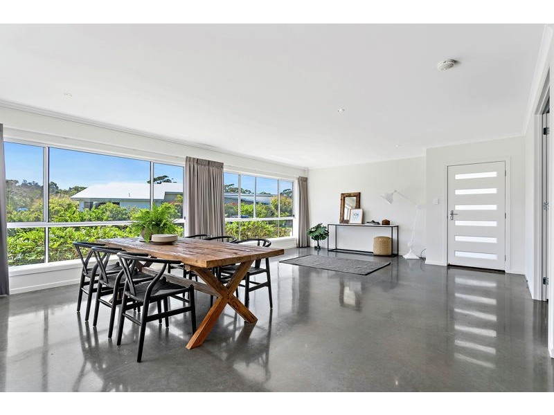 2 Paperbark St, Sapphire Beach NSW 2450