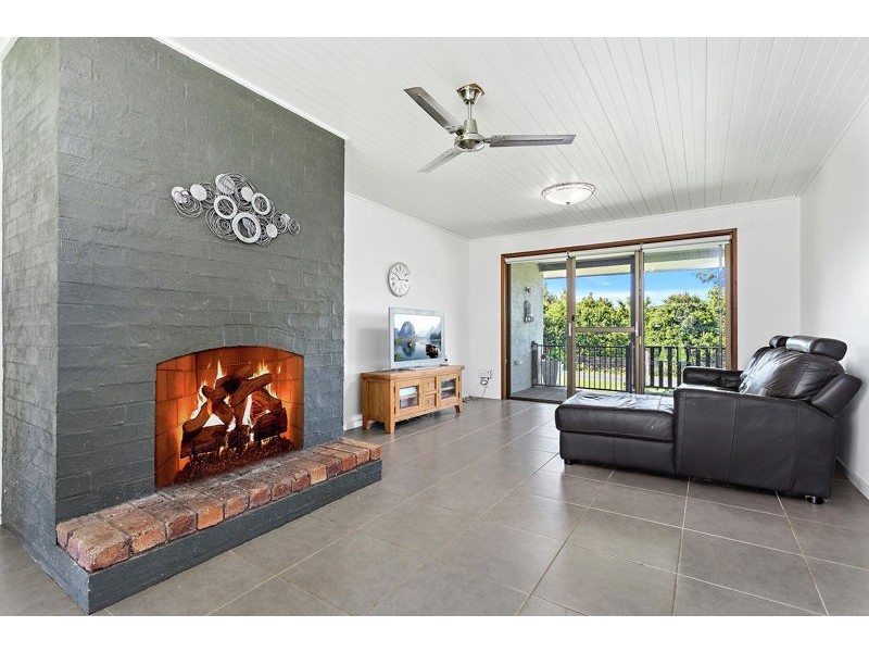 101 Faviell Dr, Bonville NSW 2441