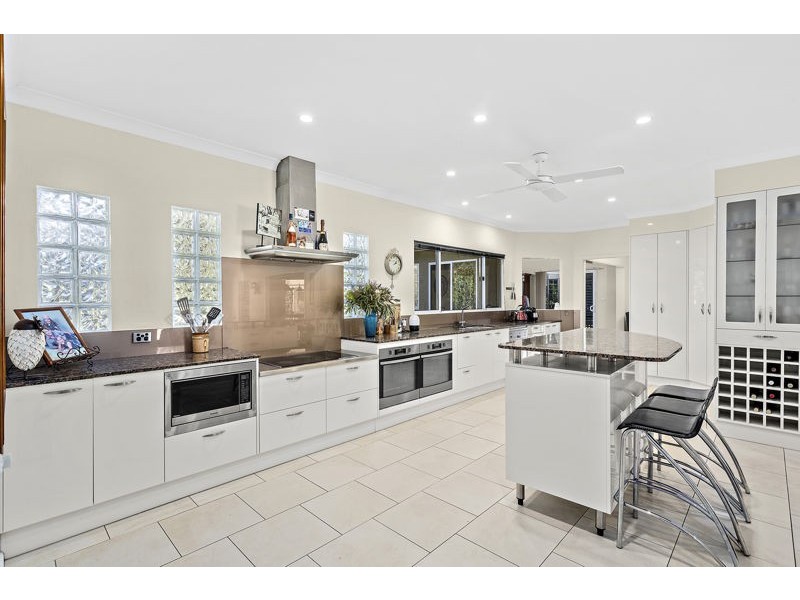 32 Bakker Drive, Bonville NSW 2441