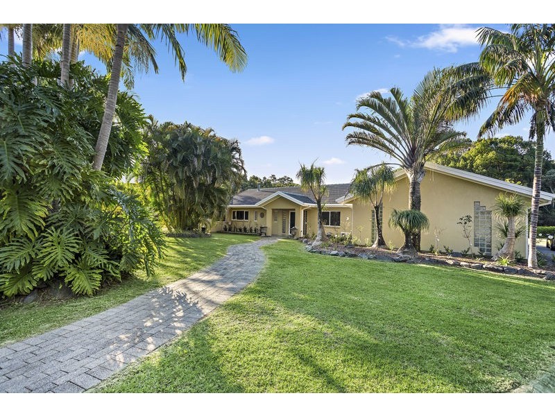 32 Bakker Drive, Bonville NSW 2441