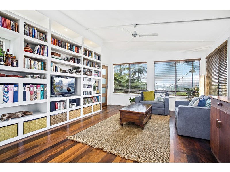 24 Gallipoli Rd, Coffs Harbour NSW 2450