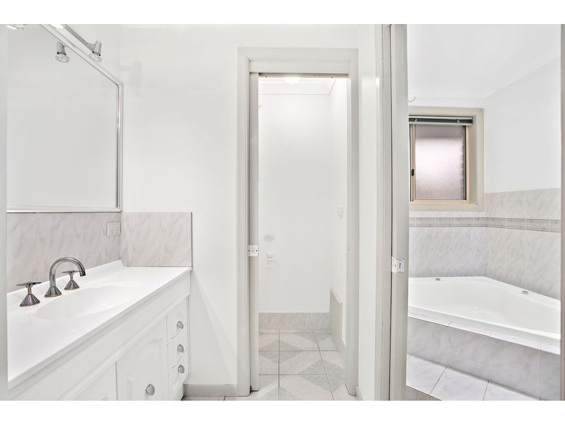 2/4 Abel Tasman Drive, Coffs Harbour NSW 2450