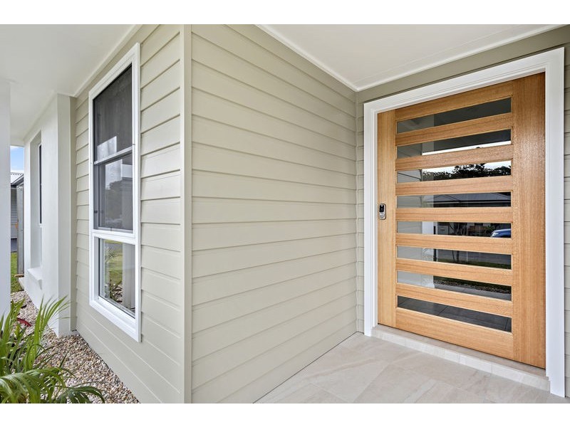 25 Red Gum Cir, Sapphire Beach NSW 2450
