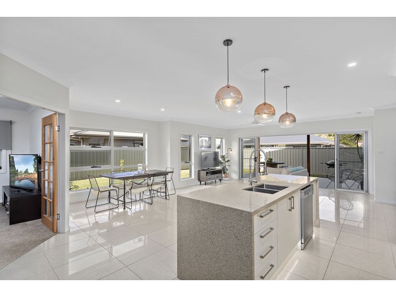 51 Loaders Lane, Coffs Harbour NSW 2450