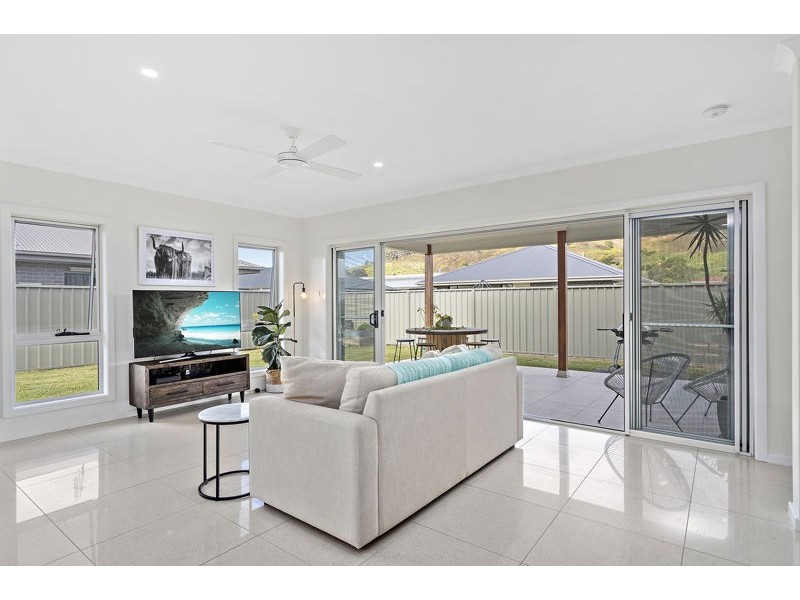 51 Loaders Lane, Coffs Harbour NSW 2450