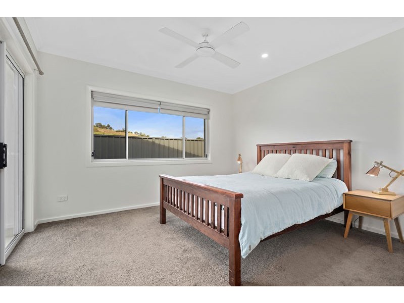 51 Loaders Lane, Coffs Harbour NSW 2450