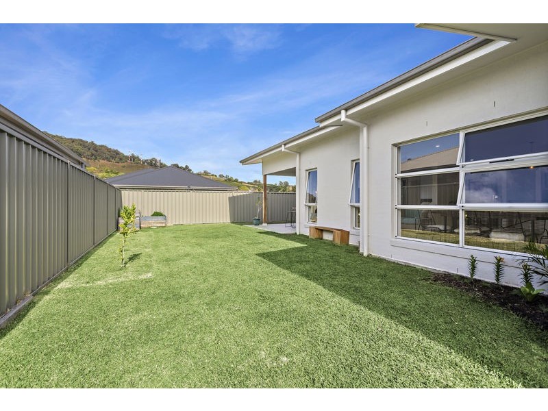 51 Loaders Lane, Coffs Harbour NSW 2450