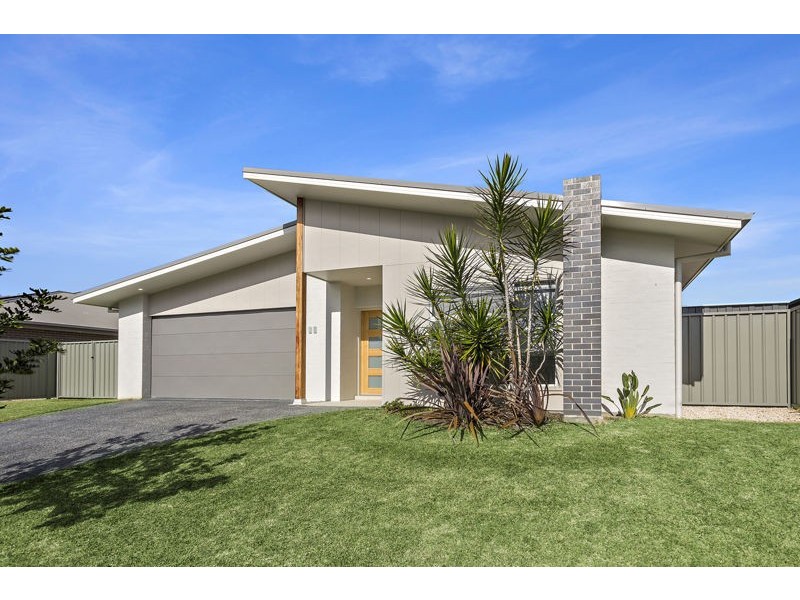 51 Loaders Lane, Coffs Harbour NSW 2450
