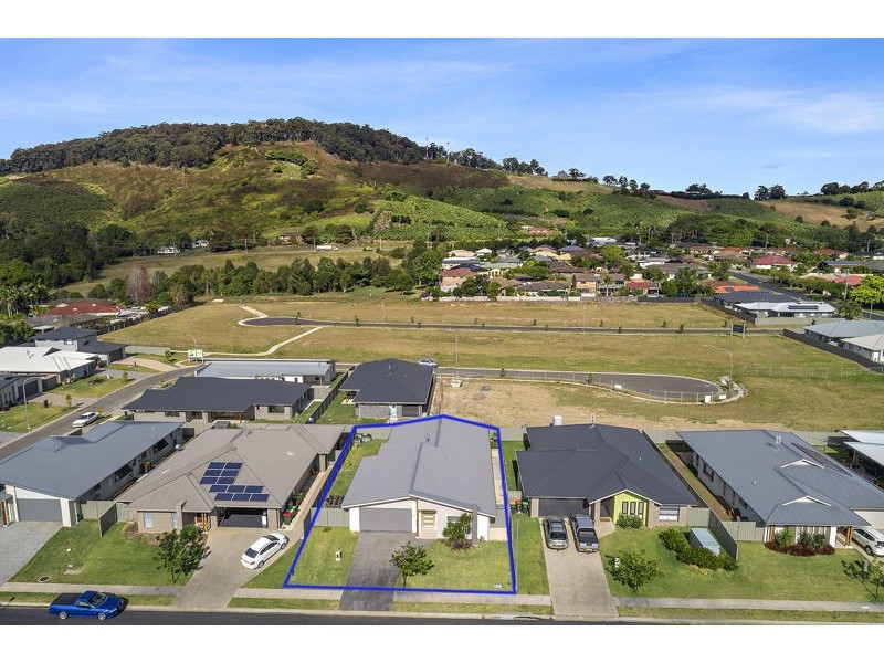 51 Loaders Lane, Coffs Harbour NSW 2450