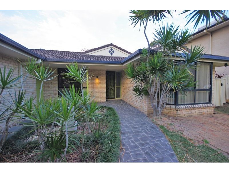 6 Ocean Links Close, Safety Beach NSW 2456