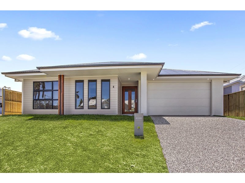 4 Reicks Cl, Sapphire Beach NSW 2450